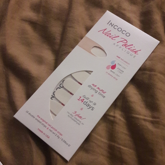 pearl next door white incoco nails wedding - Picture 4 of 16